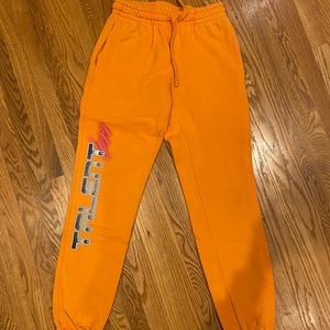 Size M Orange Takentless sweatpants